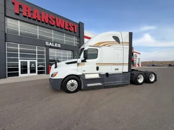 2022 Freightliner Cascadia 126