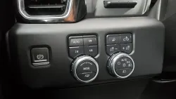 2023 GMC Sierra 1500 | Thumbnail Photo 12 of 31