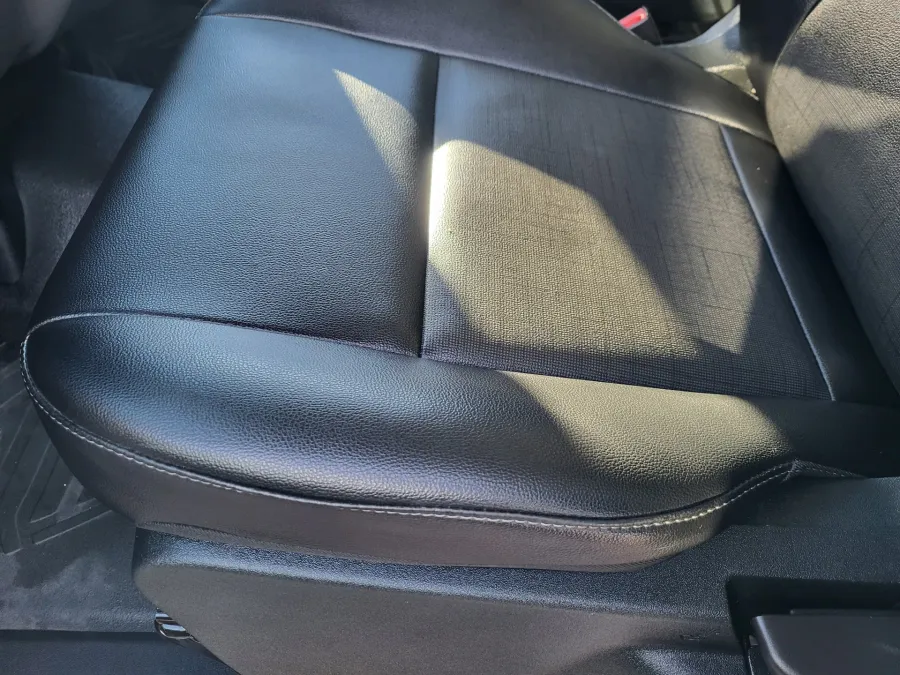 2023 Ford Transit Cutaway T350HD | Photo 21 of 25