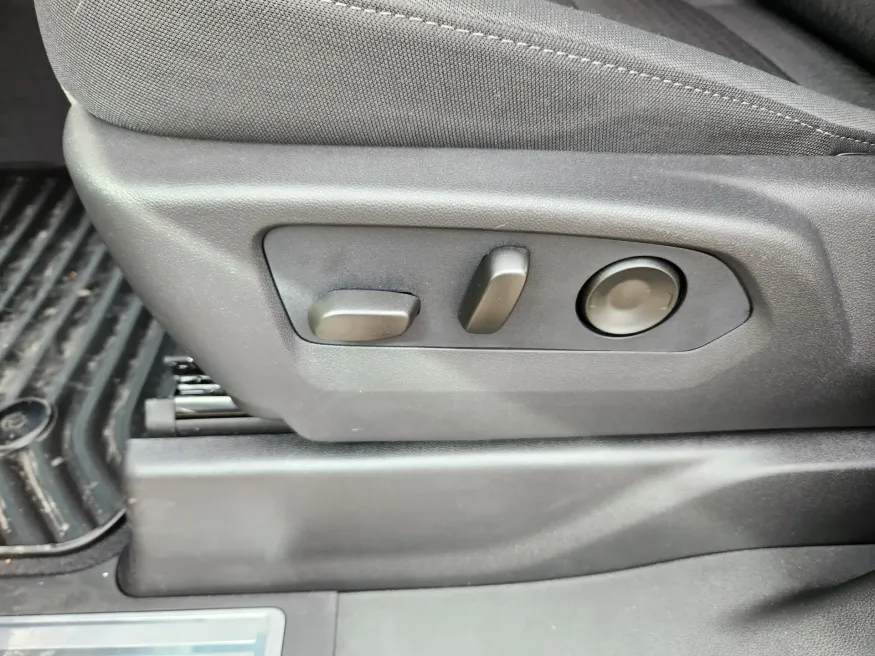 2026 GMC Sierra 1500 Elevation | Photo 16 of 22