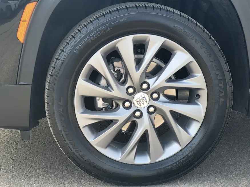 2025 Buick Enclave Preferred | Photo 9 of 24