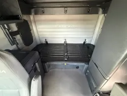 2020 Freightliner Cascadia | Thumbnail Photo 11 of 15