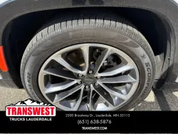 2023 Jeep Wagoneer L Series III | Thumbnail Photo 20 of 23