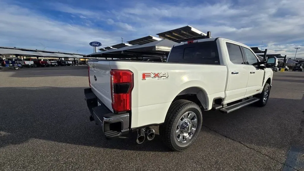 2026 Ford Super Duty F-250 | Photo 5 of 38