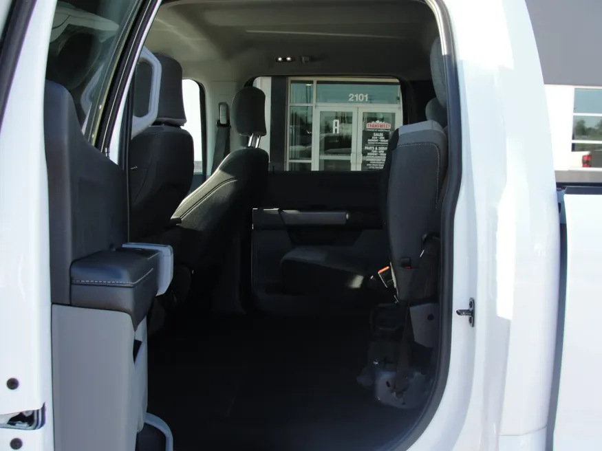 2024 Ford F250 | Photo 15 of 18
