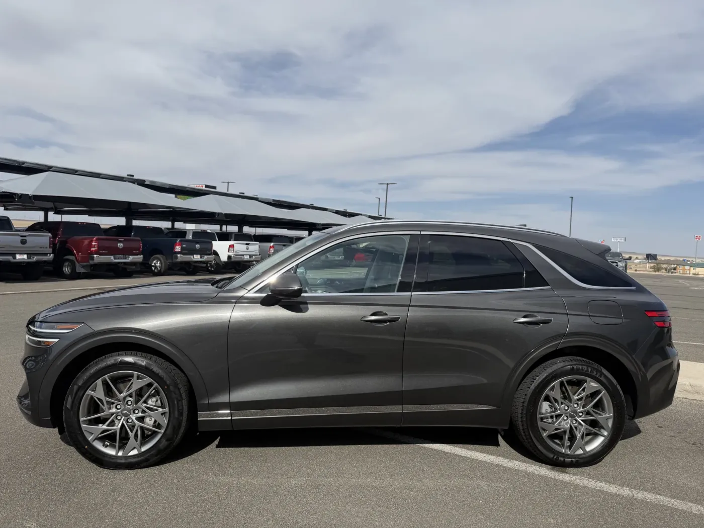 2025 Genesis GV70 2.5T | Photo 4 of 19