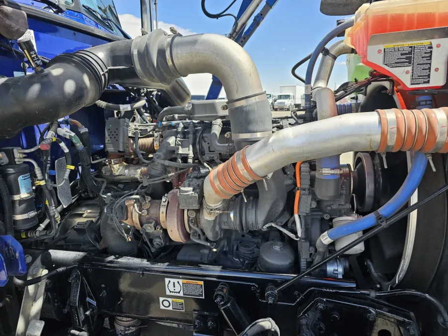2024 Peterbilt 389 | Photo 16 of 32