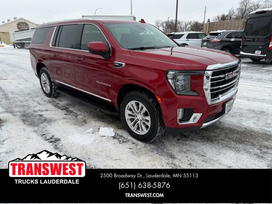 2024 GMC Yukon XL SLT | Photo 6 of 22