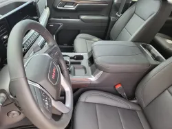 2026 GMC Sierra 1500 SLT | Thumbnail Photo 11 of 26