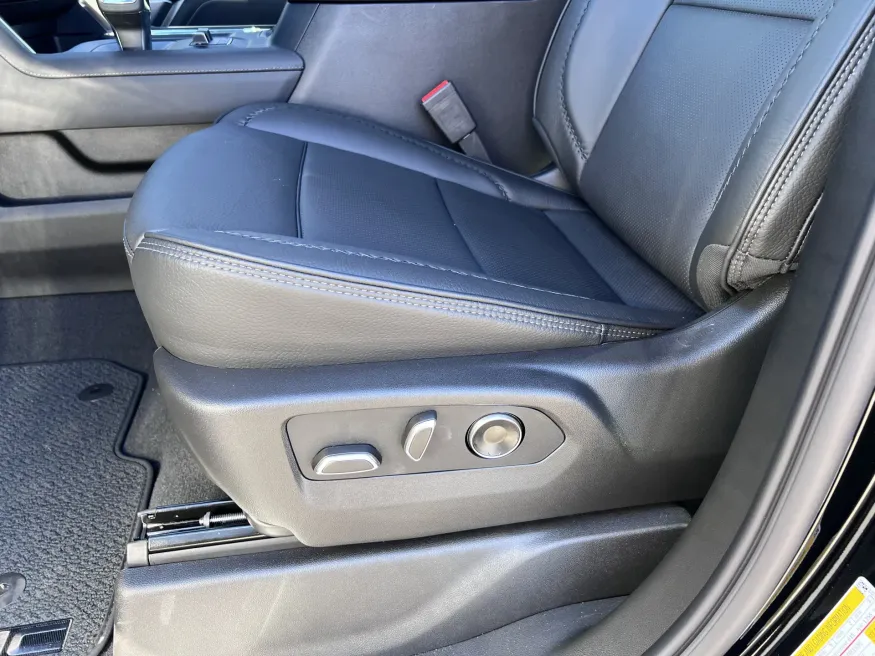 2026 GMC Sierra 1500 Denali | Photo 9 of 30