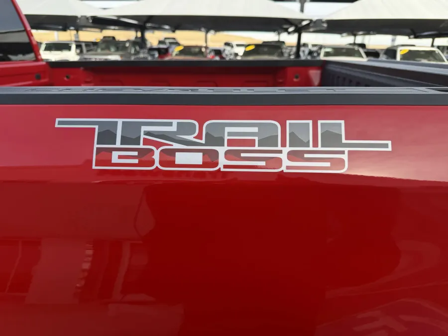 2024 Chevrolet Silverado 1500 Custom Trail Boss | Photo 9 of 21