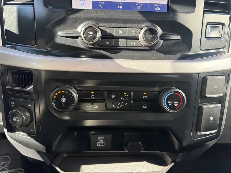 2023 Ford F-150 XL | Photo 15 of 18