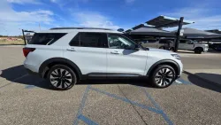2025 Ford Explorer | Thumbnail Photo 4 of 35