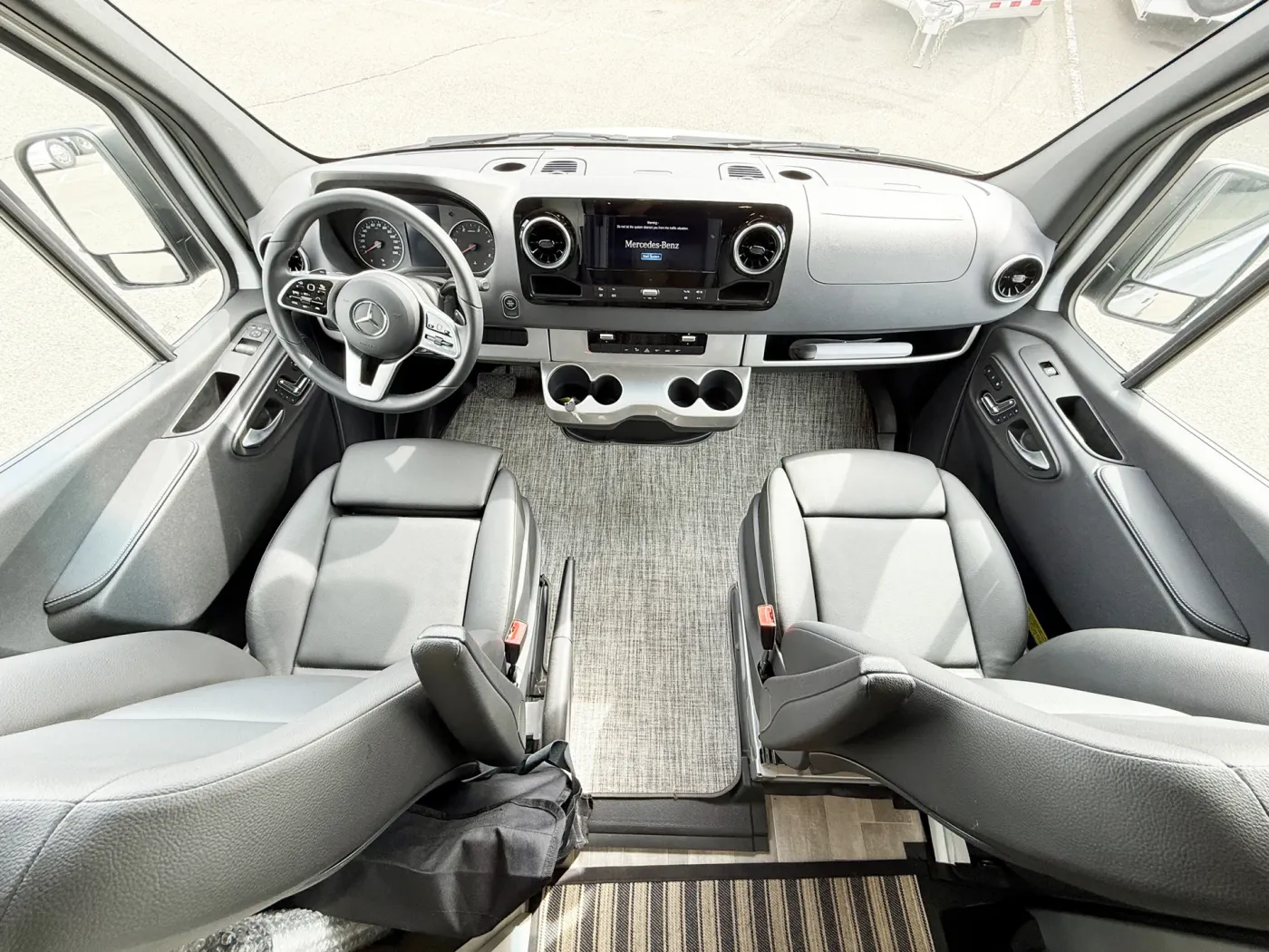 2023 Thor Tranquility 19P | Photo 5 of 16