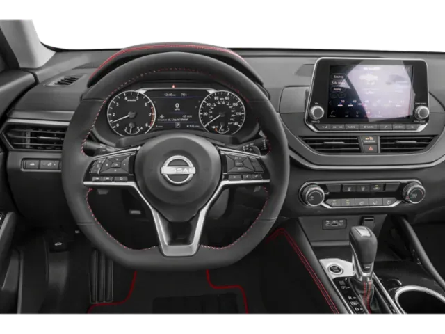 2024 Nissan Altima | Photo 3 of 12