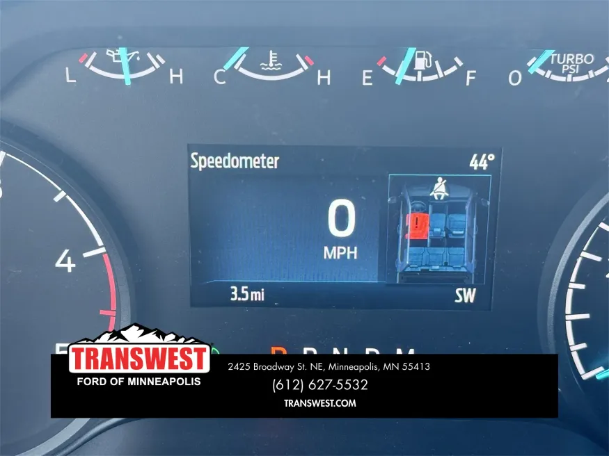 2025 Ford Super Duty F-550 | Photo 9 of 11