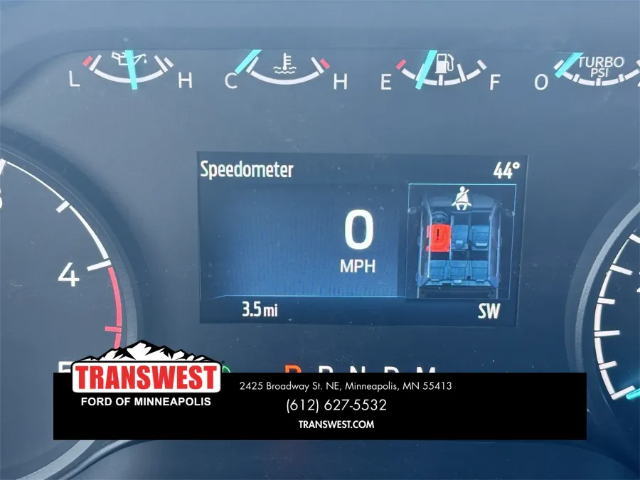 2025 Ford Super Duty F-550 | Photo 9 of 11