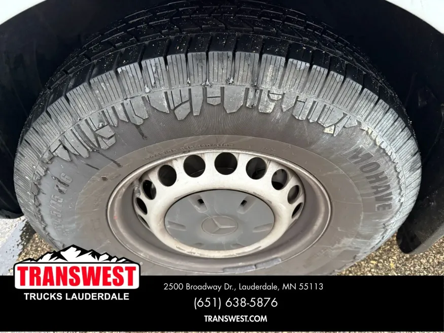 2024 Mercedes Benz Sprinter 2500 Passenger 144 WB | Photo 18 of 21