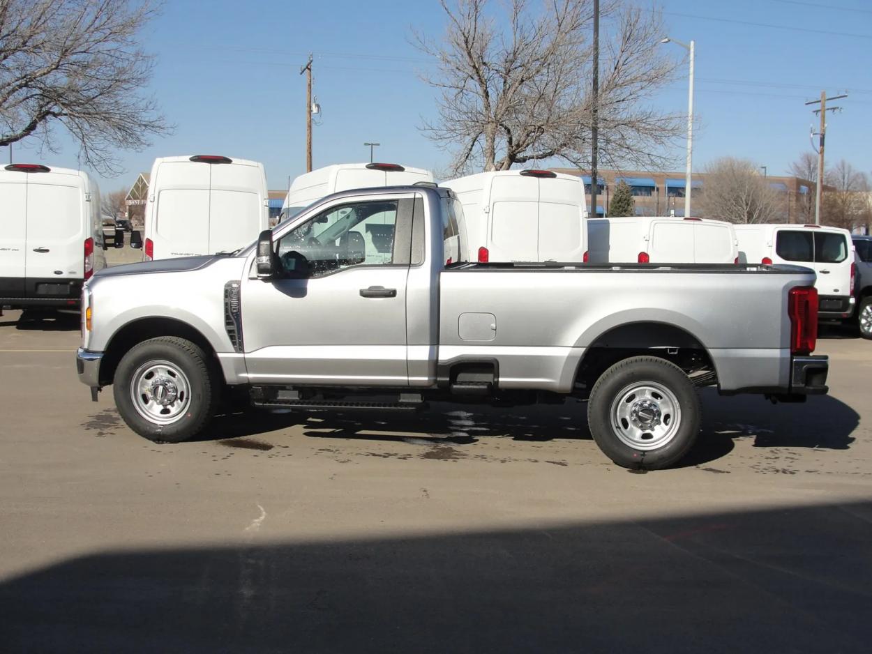 2024 Ford F350 | Photo 2 of 10