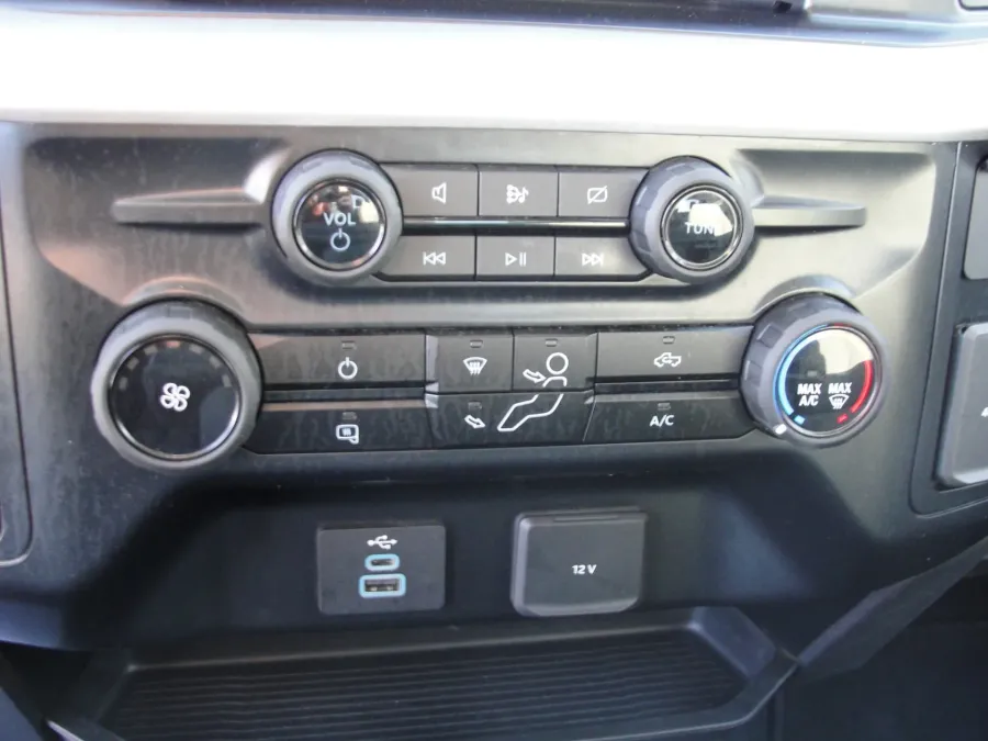 2024 Ford F250 | Photo 12 of 18