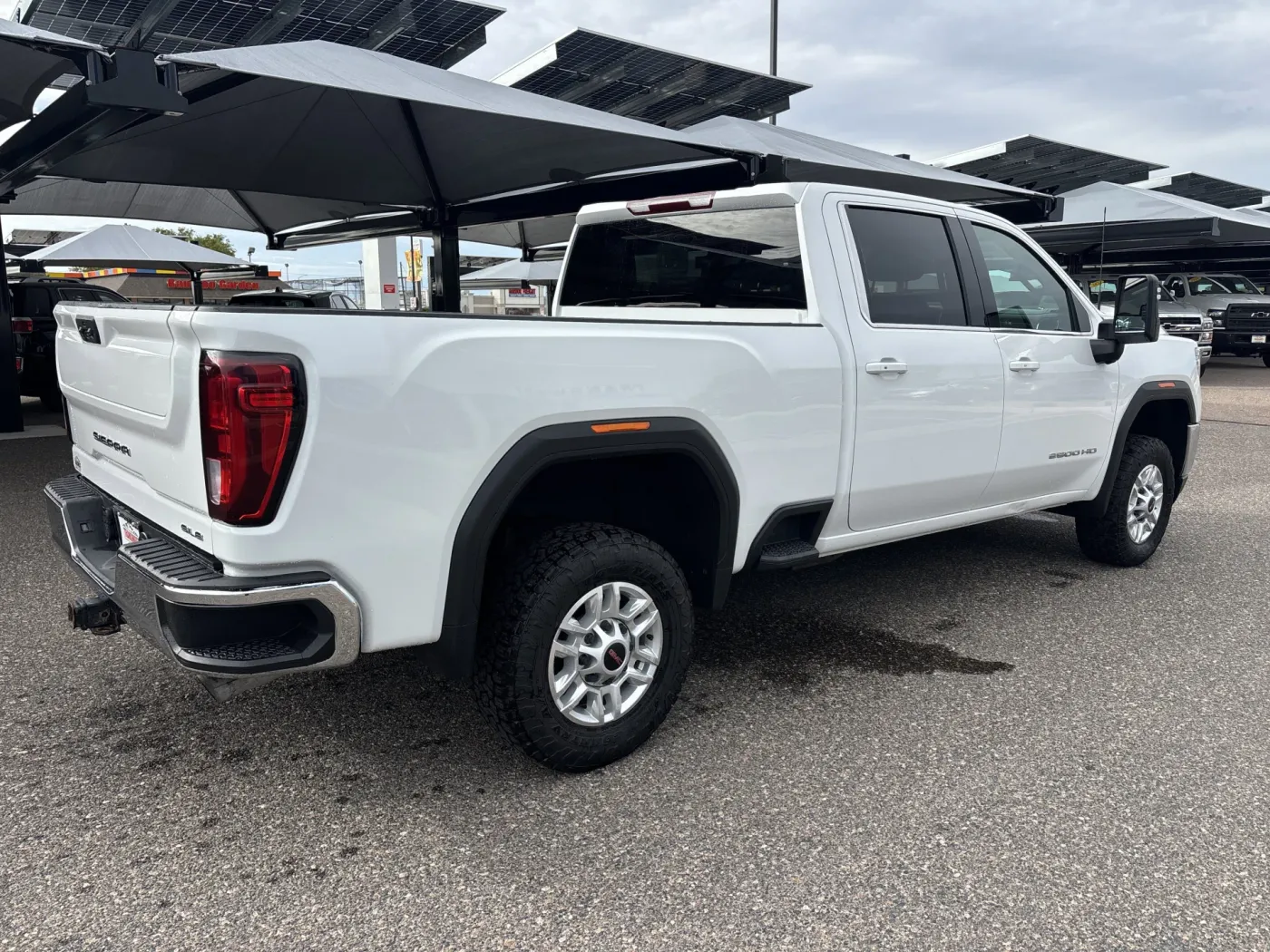 2022 GMC Sierra 2500HD SLE | Photo 4 of 19