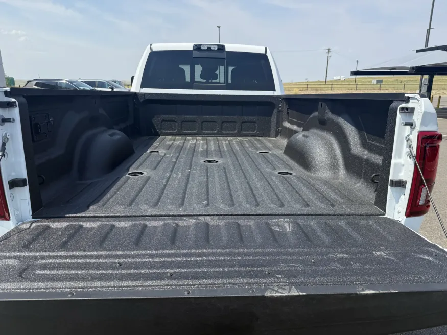 2025 RAM 2500 Big Horn | Photo 7 of 14