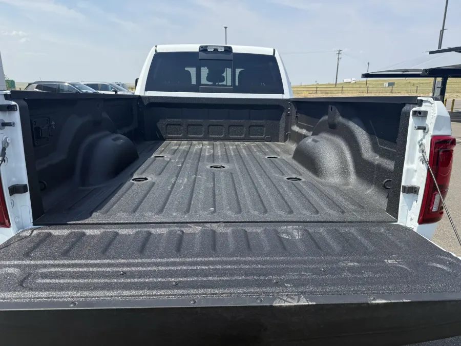 2025 RAM 2500 Big Horn | Photo 7 of 14