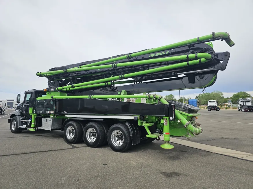 2024 Mack Granite | Photo 5 of 31