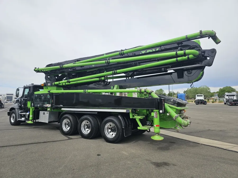 2024 Mack Granite | Photo 5 of 31