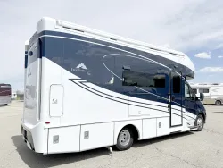 2026 Newmar Freedom Aire 2515 | Thumbnail Photo 16 of 23
