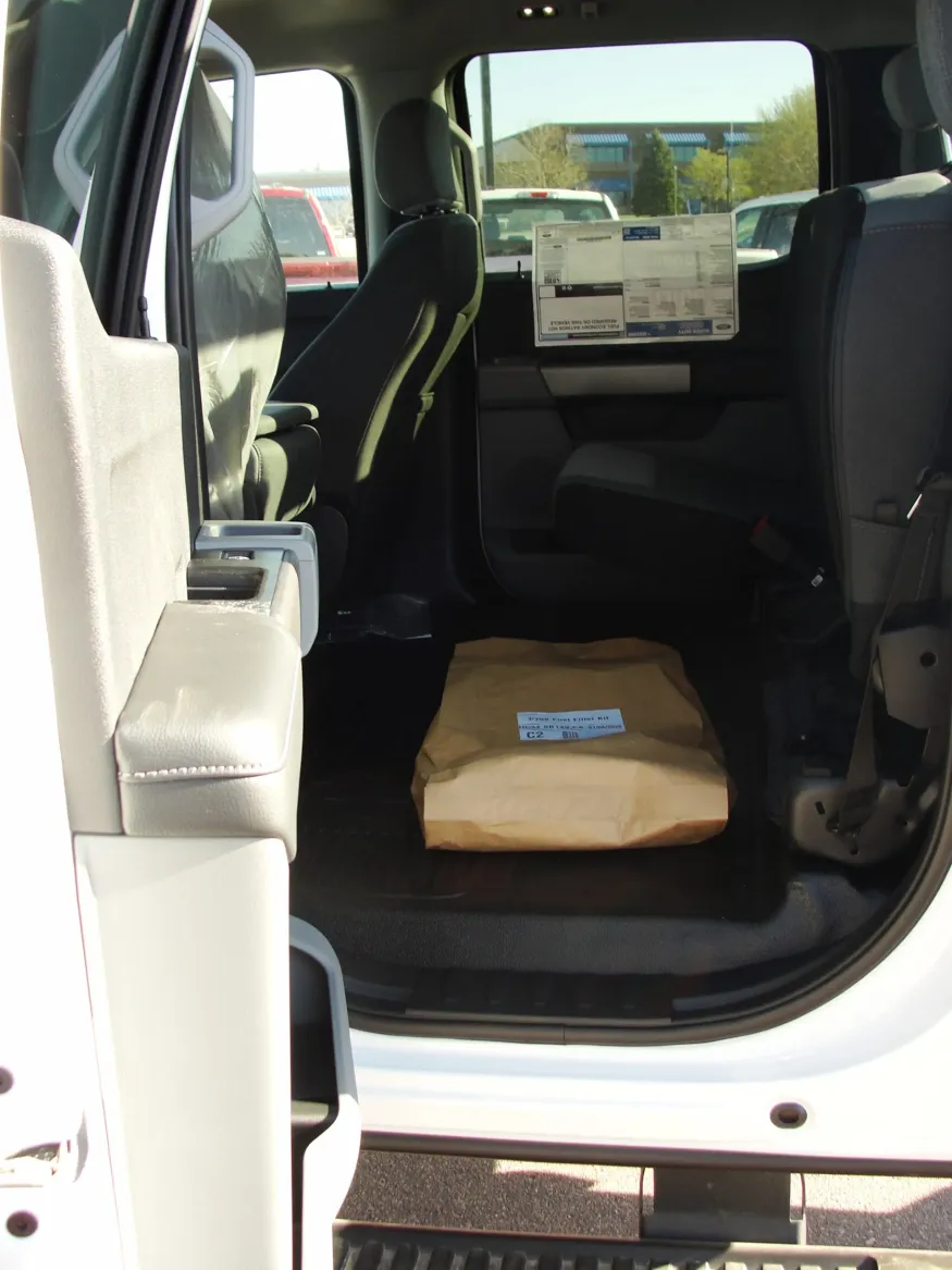 2026 Ford Super Duty F-550 XLT | Photo 16 of 23