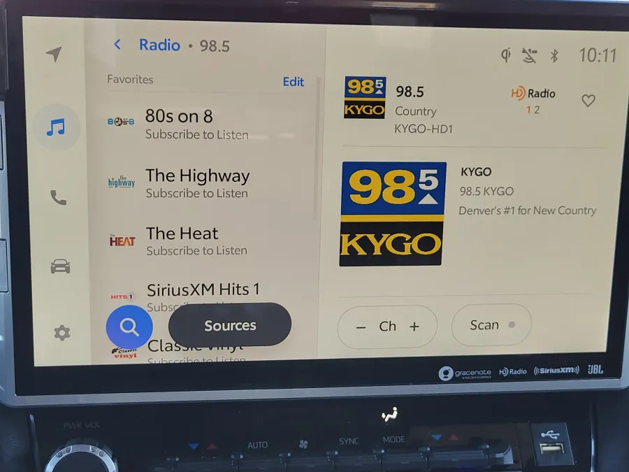 2024 Toyota Tundra 4WD Platinum | Photo 13 of 24