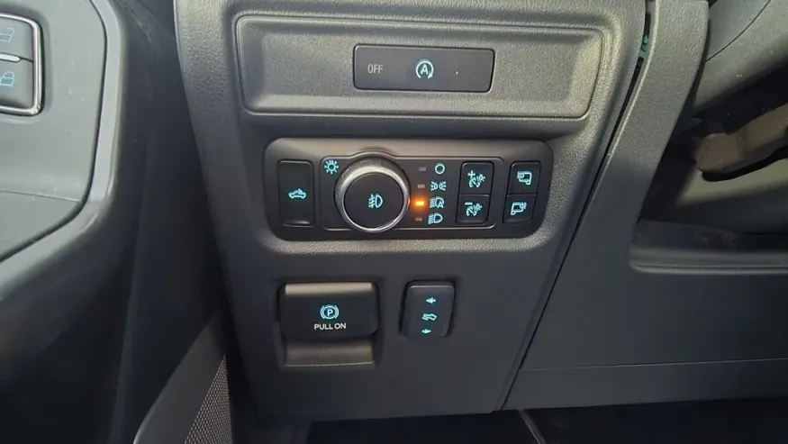 2025 Ford F-150 | Photo 13 of 30