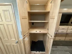 2019 Renegade Classic 3200AM | Thumbnail Photo 15 of 28