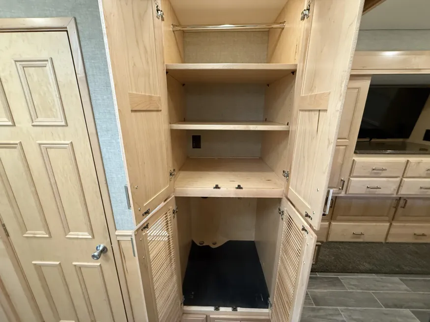 2019 Renegade Classic 3200AM | Photo 15 of 28