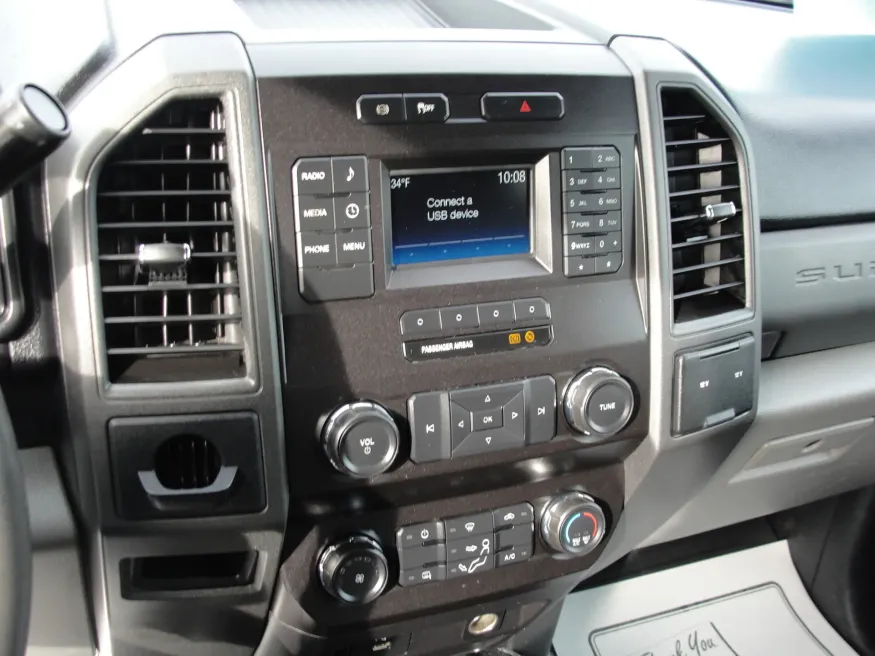 2019 Ford Super Duty F-550 | Photo 13 of 14