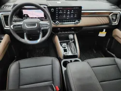 2026 GMC Canyon 4WD Denali | Thumbnail Photo 11 of 28