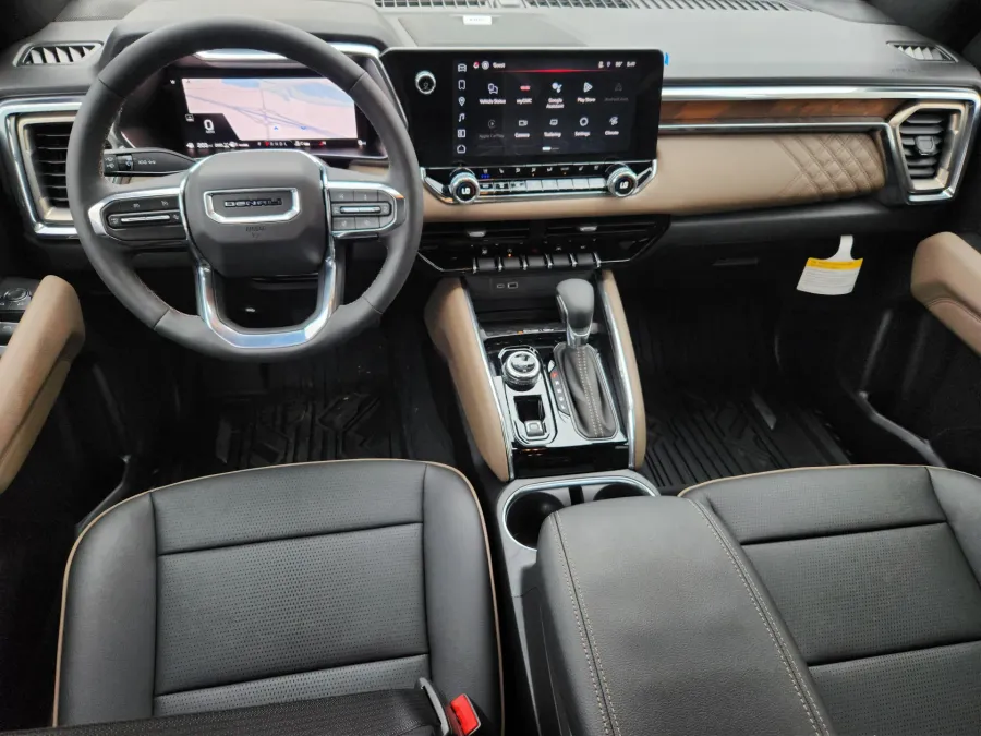 2026 GMC Canyon 4WD Denali | Photo 11 of 28