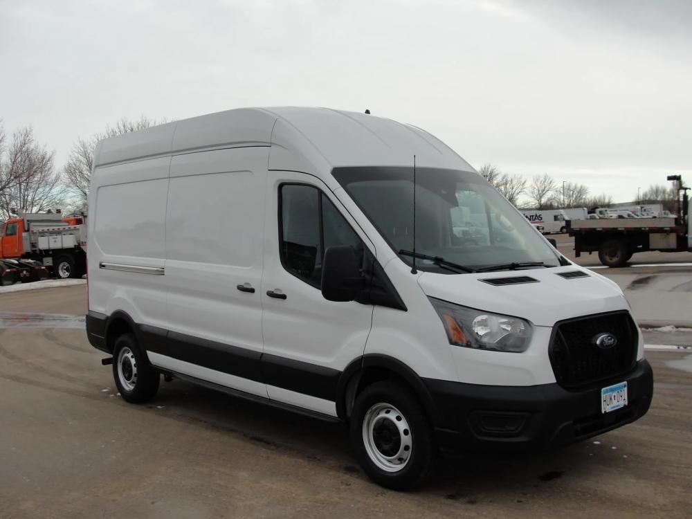 2022 Ford Transit | Photo 7 of 11