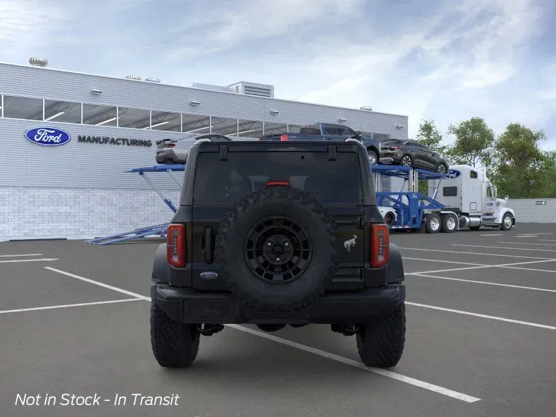 2026 Ford Bronco Badlands | Photo 4 of 24