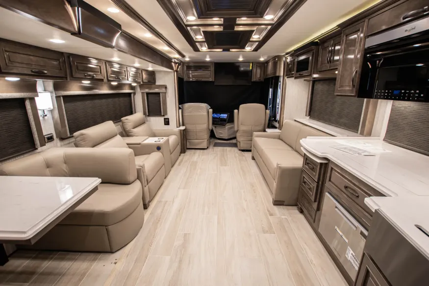 2026 Newmar Dutch Star 4369 | Photo 6 of 25