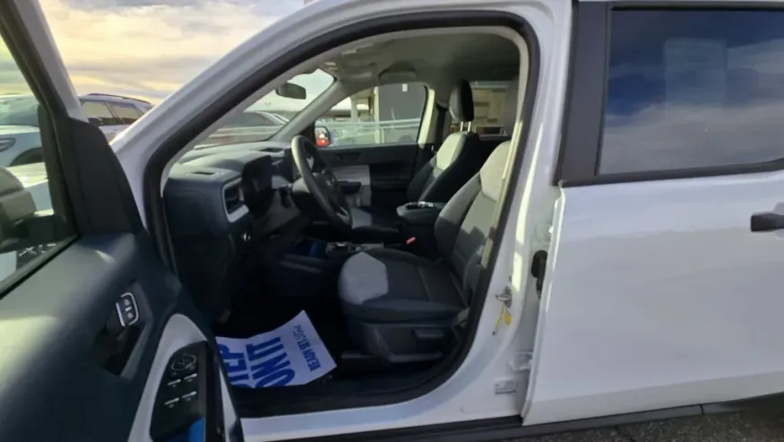 2026 Ford Maverick | Photo 22 of 36