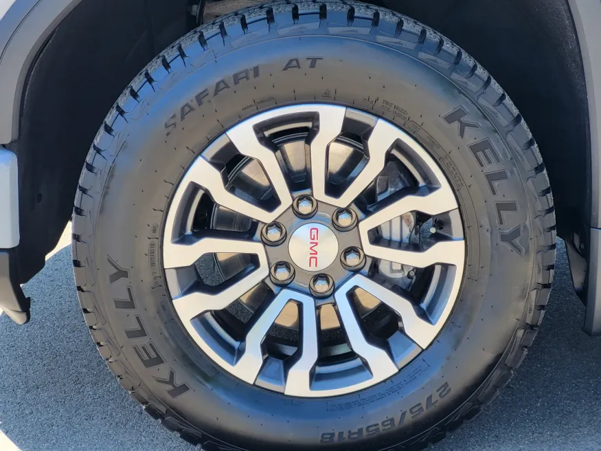 2024 GMC Sierra 1500 Pro | Photo 9 of 24