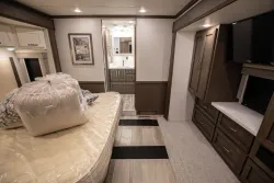 2026 Newmar Northern Star 3709 | Thumbnail Photo 22 of 27