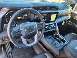 2026 GMC Sierra 2500HD Denali | Thumbnail Photo 8 of 32