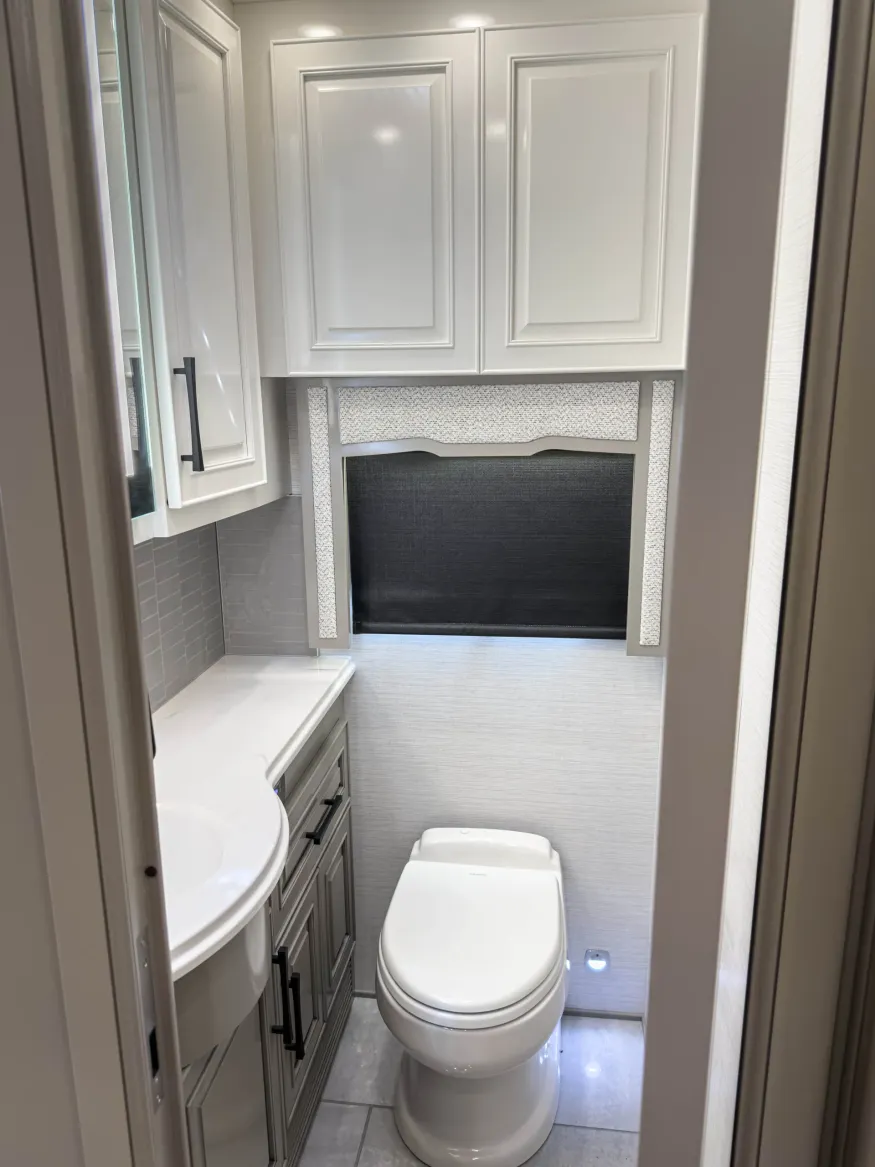 2027 Newmar London Aire 4569 | Photo 19 of 45
