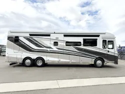 2026 Newmar Dutch Star 4081 | Thumbnail Photo 3 of 30