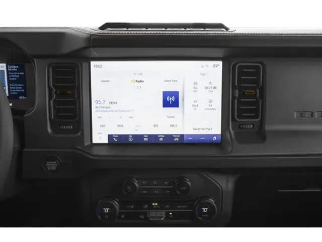 2025 Ford Bronco | Photo 6 of 13