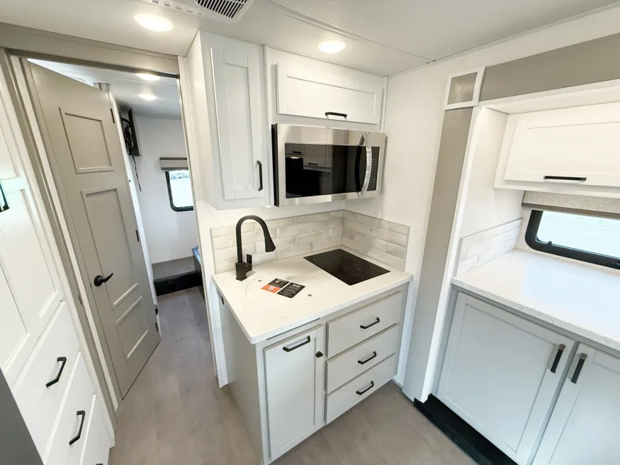 2026 Renegade Veracruz 32VDS | Photo 11 of 24