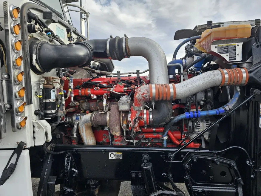 2018 Peterbilt 389 | Photo 18 of 20